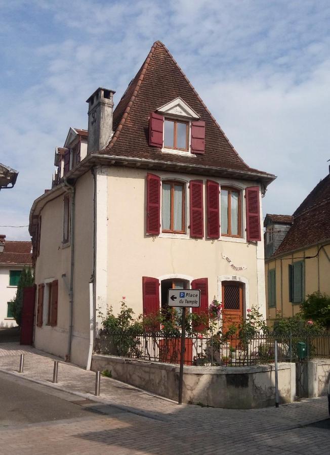Aux Rosiers Bed & Breakfast Salies-de-Bearn Exterior photo